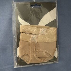 NWT Foot undies size M